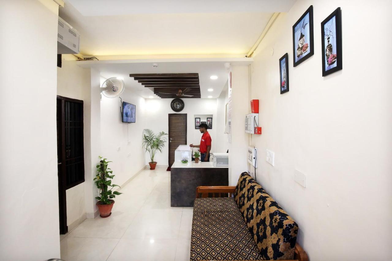 Oyo 9732 Amar Motel Nayagaon Εξωτερικό φωτογραφία