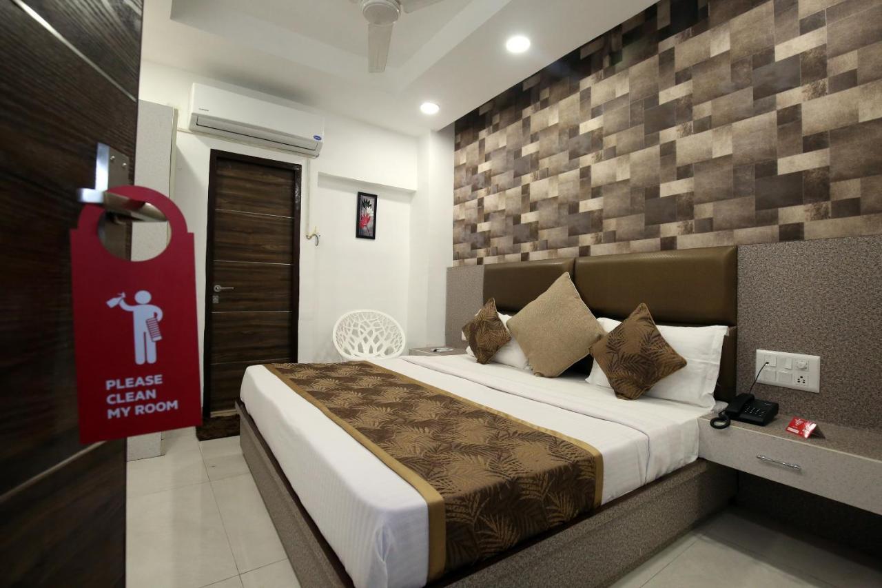 Oyo 9732 Amar Motel Nayagaon Εξωτερικό φωτογραφία
