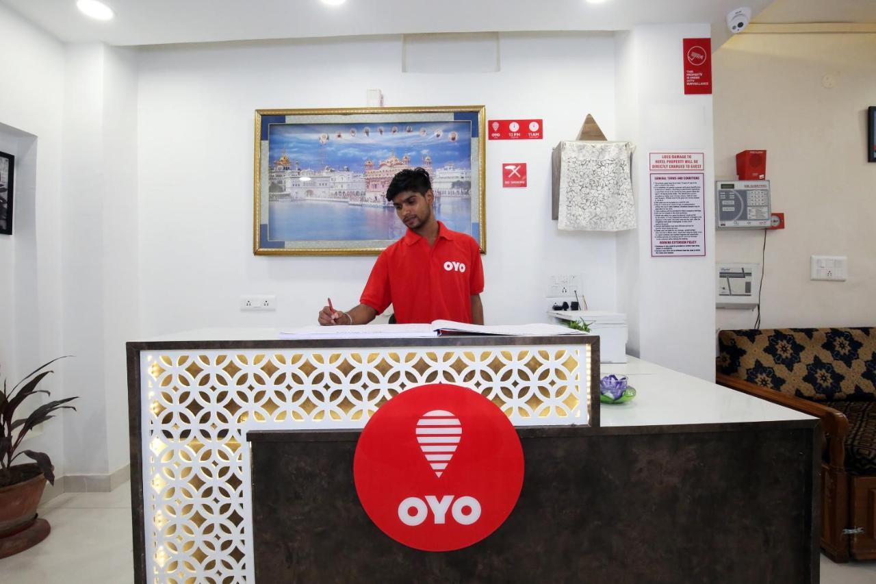 Oyo 9732 Amar Motel Nayagaon Εξωτερικό φωτογραφία