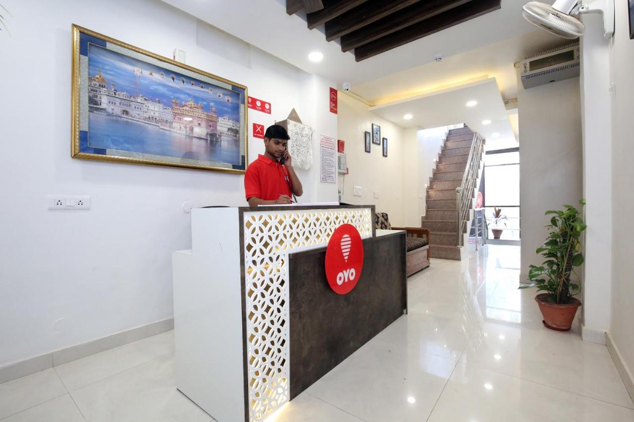 Oyo 9732 Amar Motel Nayagaon Εξωτερικό φωτογραφία